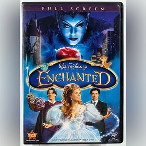 Enchanted on DVD. Fullscreen